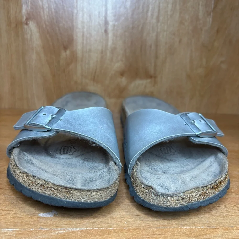Birkenstock Madrid Women Size EU 40 US 9 Silver One Strap Slip On Sandals Shoes - Picture 4 of 7